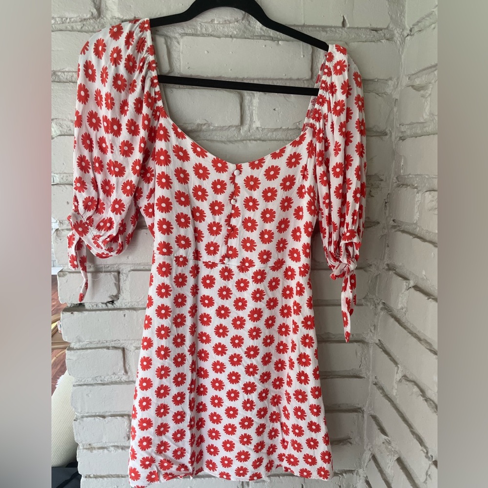 Forever 21 Floral Mini Dress Size M